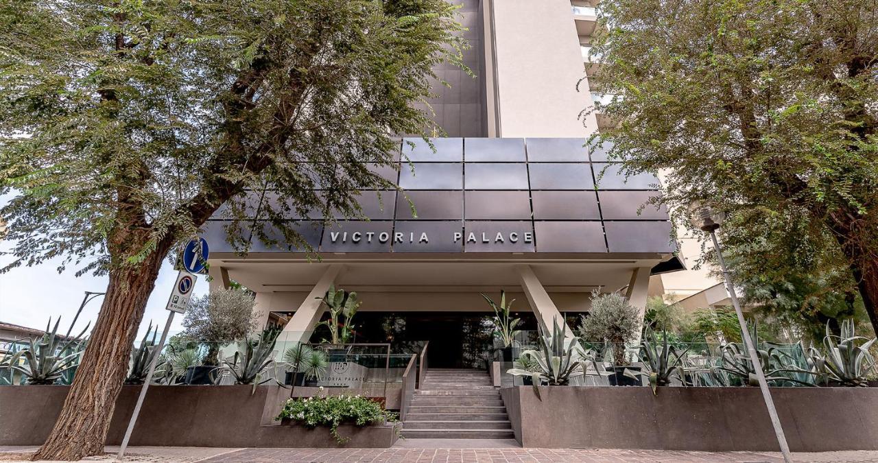 Victoria Palace Hotel Cattolica Bagian luar foto